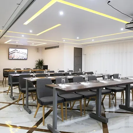 Starlight Hotel 3*